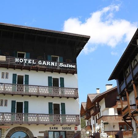 Hotel Garni Suisse サン・マルティーノ・ディ・カストロッツァ エクステリア 写真