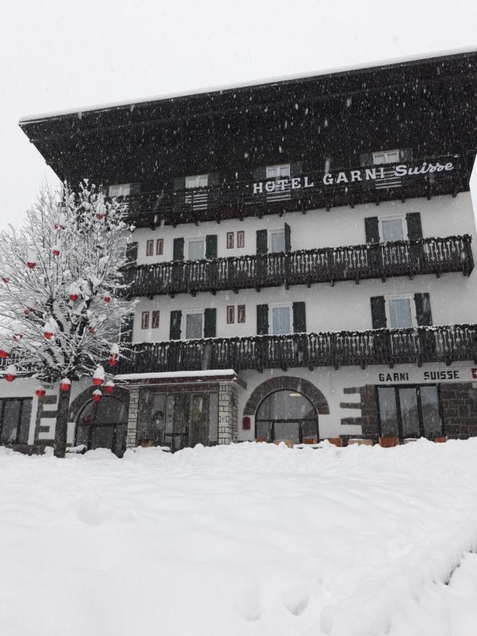 Hotel Garni Suisse サン・マルティーノ・ディ・カストロッツァ エクステリア 写真